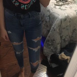 Hollister high rise super skinny destroyed jeans